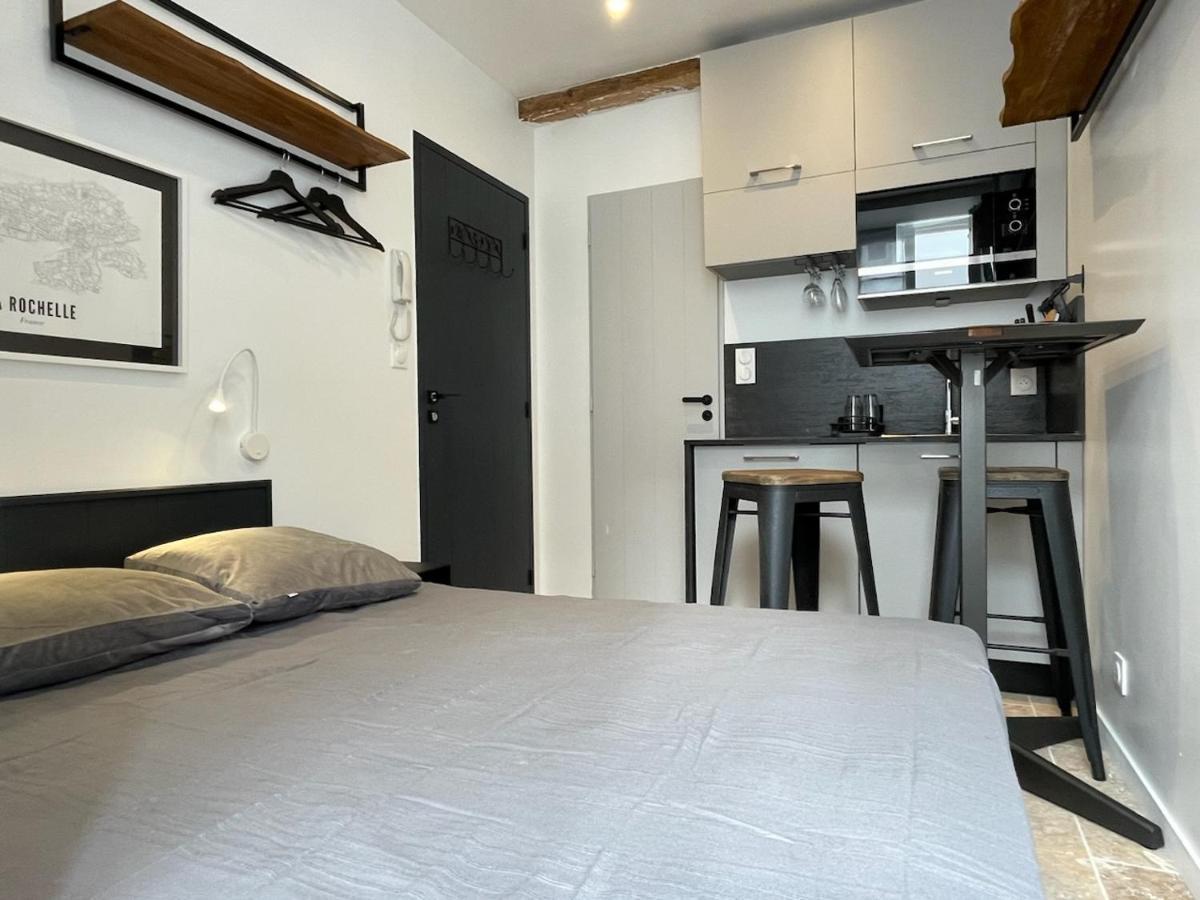 Petite Chambre Amenagee Avec Cuisine St Louis 3 Ла-Рошель Экстерьер фото